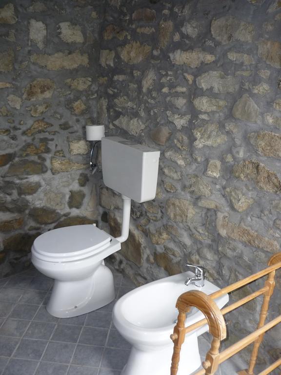 Micro-Cottage In Pietra La Ratatouille Dego Habitación foto